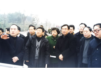 δ-3.jpg